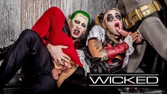 Wicked – Harley Quinn Fucks Joker & Batman