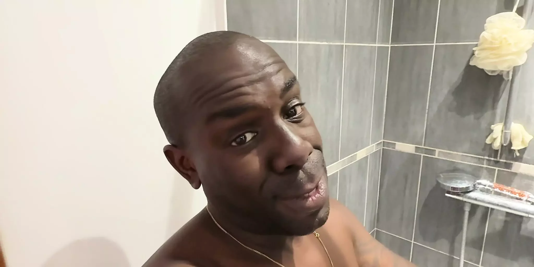 Cuck Watch His GF Lyna Having an Orgasm with a BBC